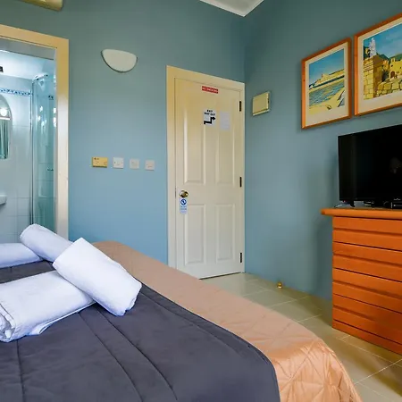 Il-plajja Hotel Marsalforn