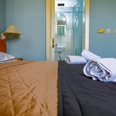 Il-plajja Hotel Marsalforn