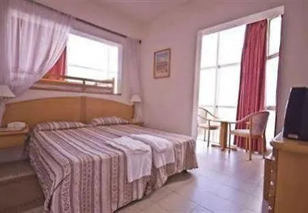 Hotel Il-plajja Marsalforn