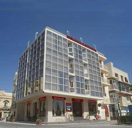 Il-plajja Hotel Marsalforn