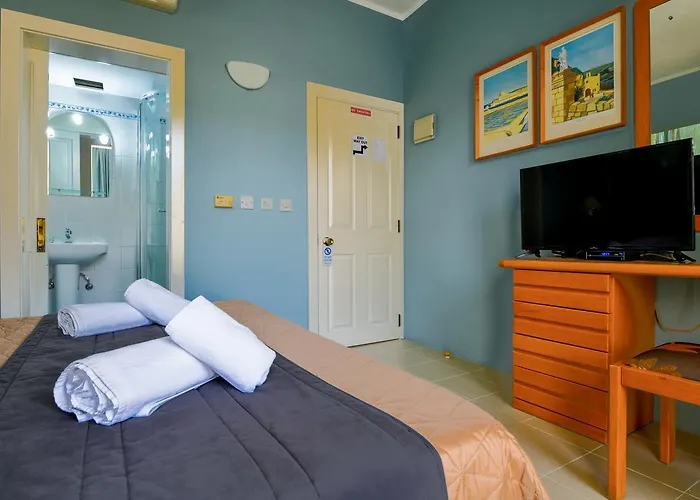 Il-plajja Hotel Marsalforn